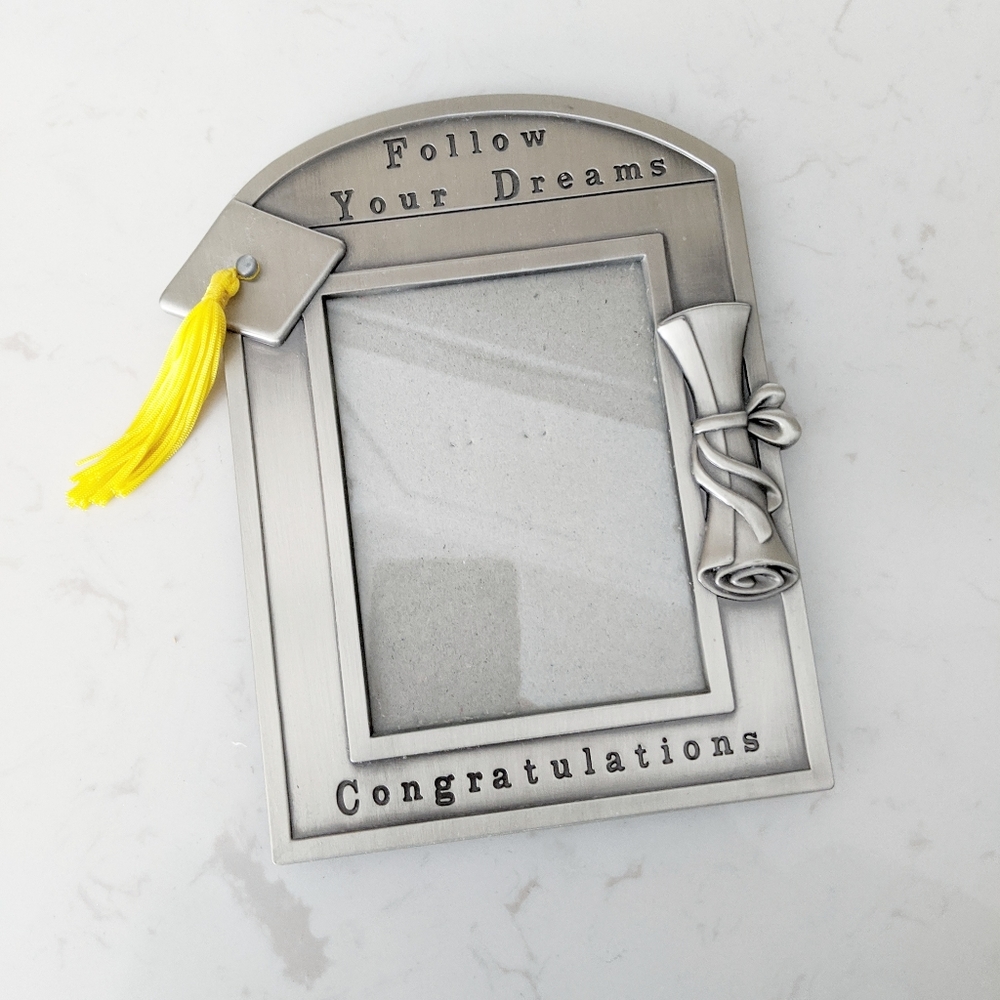 Graduation Frame